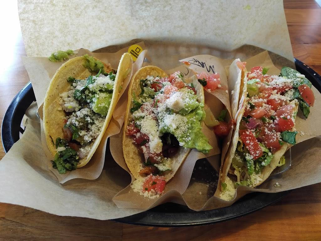 QDOBA Mexican Eats | restaurant | 30754 Woodward Ave, Royal Oak, MI 48073, USA | 2485490784 OR +1 248-549-0784