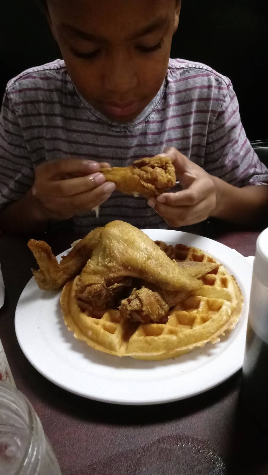 Kountry Kitchen Soul Food Place | restaurant | 1831 N College Ave, Indianapolis, IN 46202, USA | 3179264476 OR +1 317-926-4476