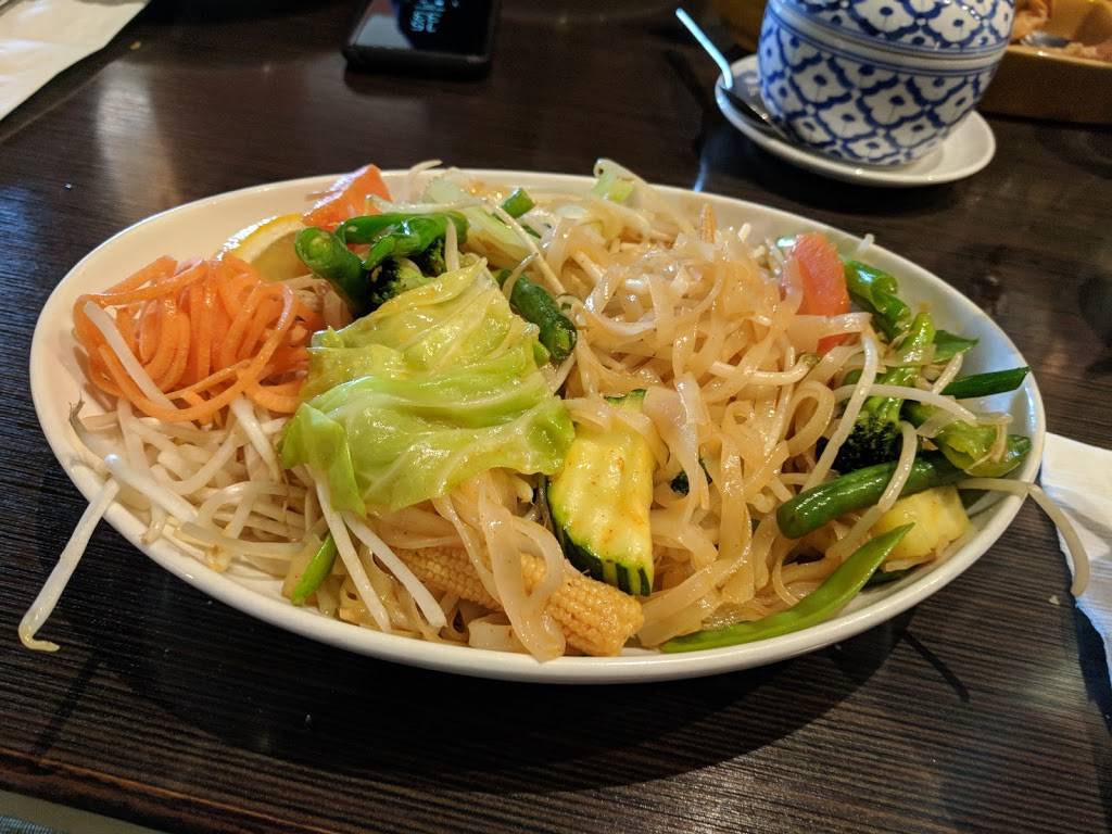 Coconut Bay Thai Restaurant | restaurant | 1107 Howard Ave, Burlingame, CA 94010, USA | 6505588268 OR +1 650-558-8268