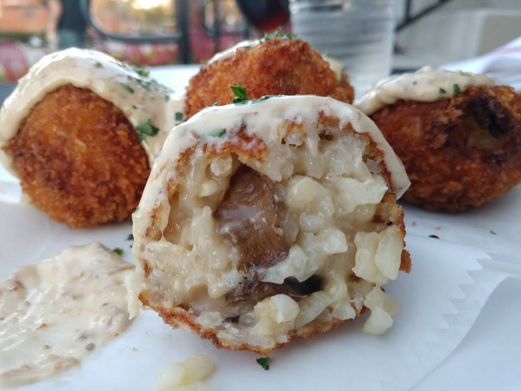 Red Door Lakeland | restaurant | 5204, 733 E Palmetto St, Lakeland, FL 33801, USA | 8639379314 OR +1 863-937-9314