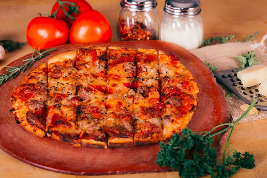 Bianchis Hilltop Restaurant | restaurant | 2820 Hubbell Ave, Des Moines, IA 50317, USA | 5152652746 OR +1 515-265-2746