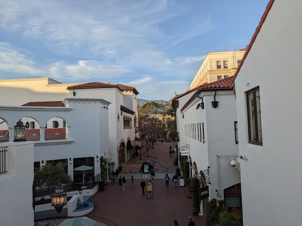 Cali-Forno Pizzeria | restaurant | 905 State St, Santa Barbara, CA 93101, USA | 8058994999 OR +1 805-899-4999