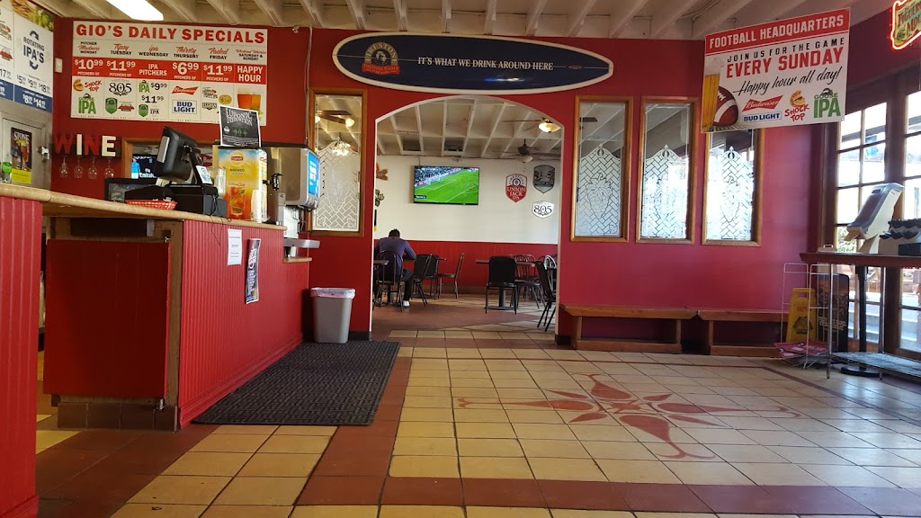 Giovannis Pizza | restaurant | 6583 Pardall Rd, Goleta, CA 93117, USA | 8059682254 OR +1 805-968-2254