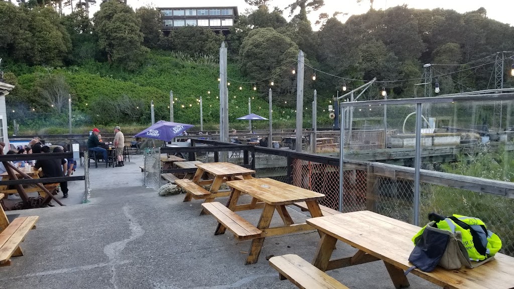 Sea Pal Cove | restaurant | 32390 N Harbor Dr, Fort Bragg, CA 95437, USA | 7079641300 OR +1 707-964-1300