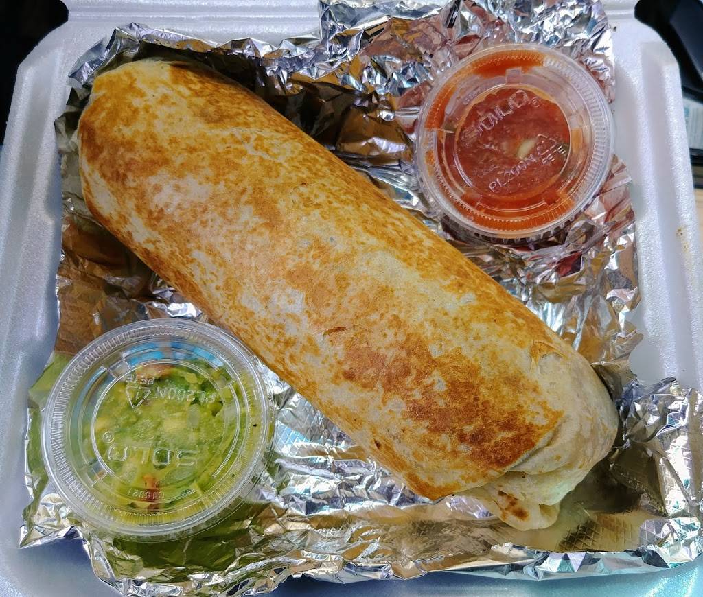 Lyndas Tacos | restaurant | 105 M-66, Charlevoix, MI 49720, USA | 2314372024 OR +1 231-437-2024