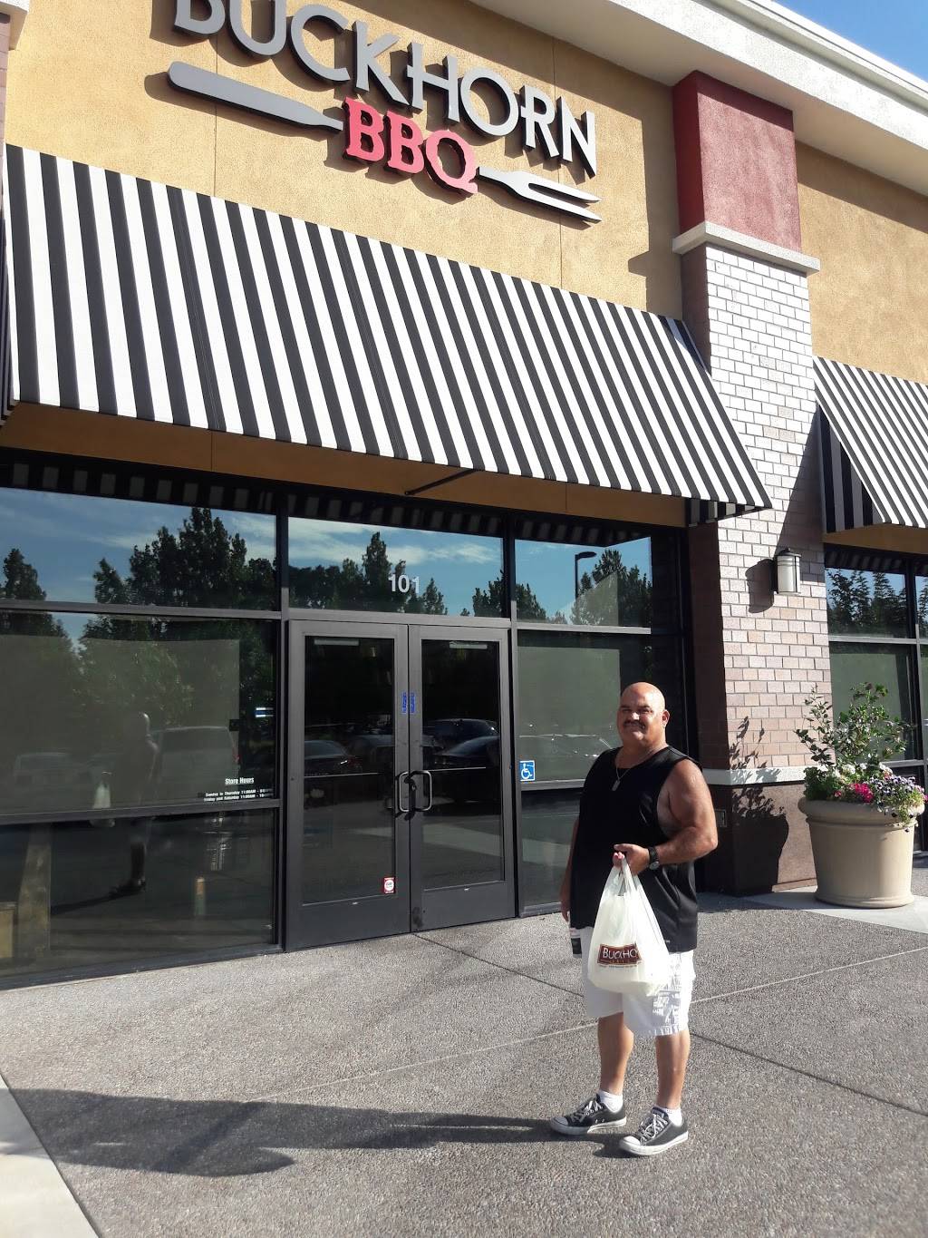 Buckhorn Grill | restaurant | 1650 E Monte Vista Ave, Vacaville, CA 95688, USA | 7074520648 OR +1 707-452-0648