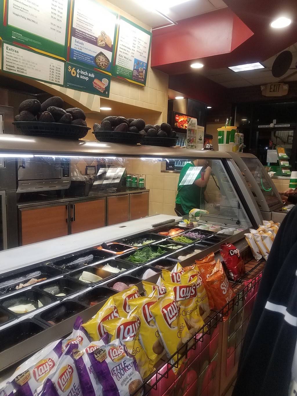 Subway | meal takeaway | 1201 E Main St Space A, Santa Maria, CA 93454, USA | 8059224521 OR +1 805-922-4521