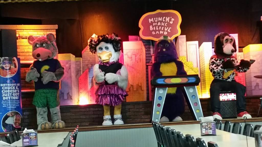 Chuck E. Cheese | restaurant | 8225 Kingston Pike, Knoxville, TN 37919, USA | 8656708586 OR +1 865-670-8586