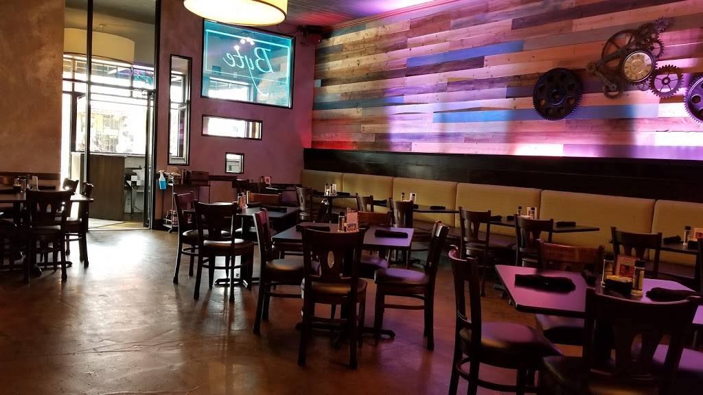 BYTE a modern bistro | night club | 145 N Woodland Blvd, DeLand, FL 32720, USA | 3862797527 OR +1 386-279-7527