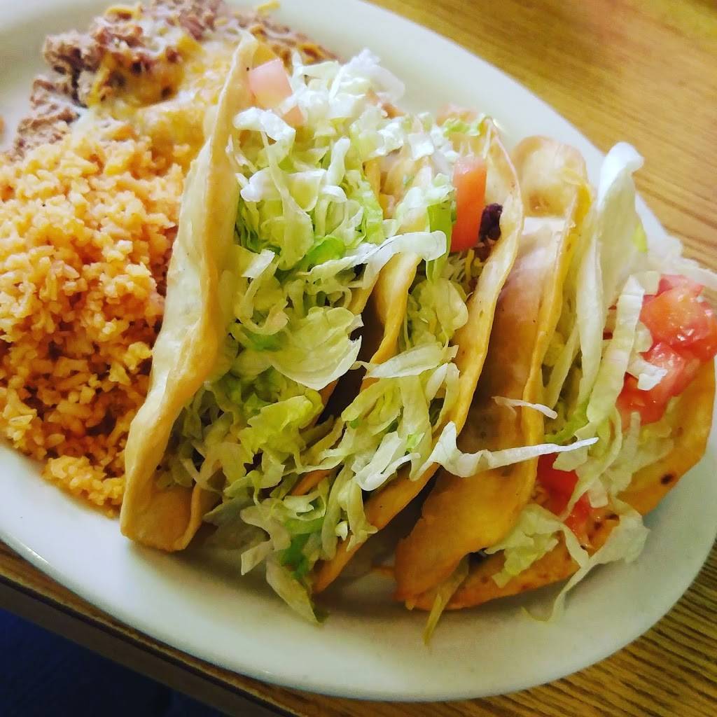 Vels Amigos | restaurant | 1226 37th St #3315, Fort Madison, IA 52627, USA | 3193727058 OR +1 319-372-7058