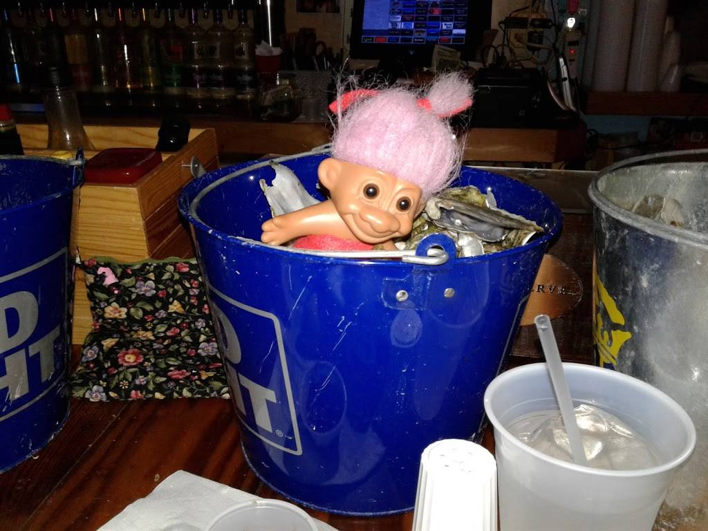 The Dinghy | restaurant | 8 J C Long Blvd, Isle of Palms, SC 29451, USA | 8432428310 OR +1 843-242-8310