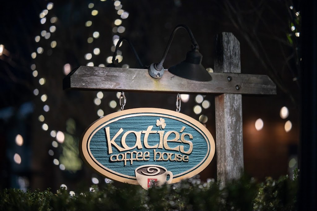 Katies Coffee House | cafe | 760 Walker Rd, Great Falls, VA 22066, USA | 7037592759 OR +1 703-759-2759