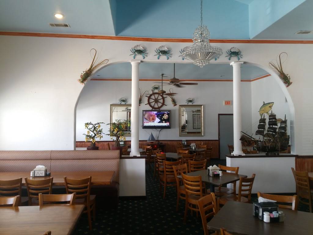 Baytown Seafood | restaurant | 8765 TX-35, Van Vleck, TX 77482, USA | 9793230444 OR +1 979-323-0444