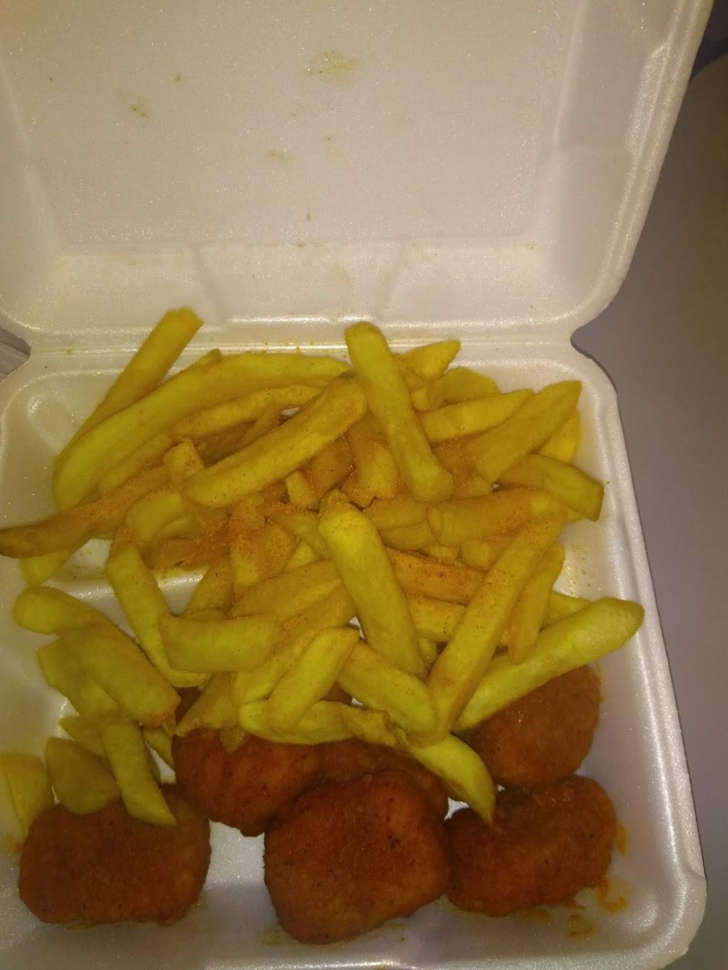 J Burger n Wings | restaurant | 1910 E Apple Ave suite e, Muskegon, MI 49442, USA | 2317476975 OR +1 231-747-6975