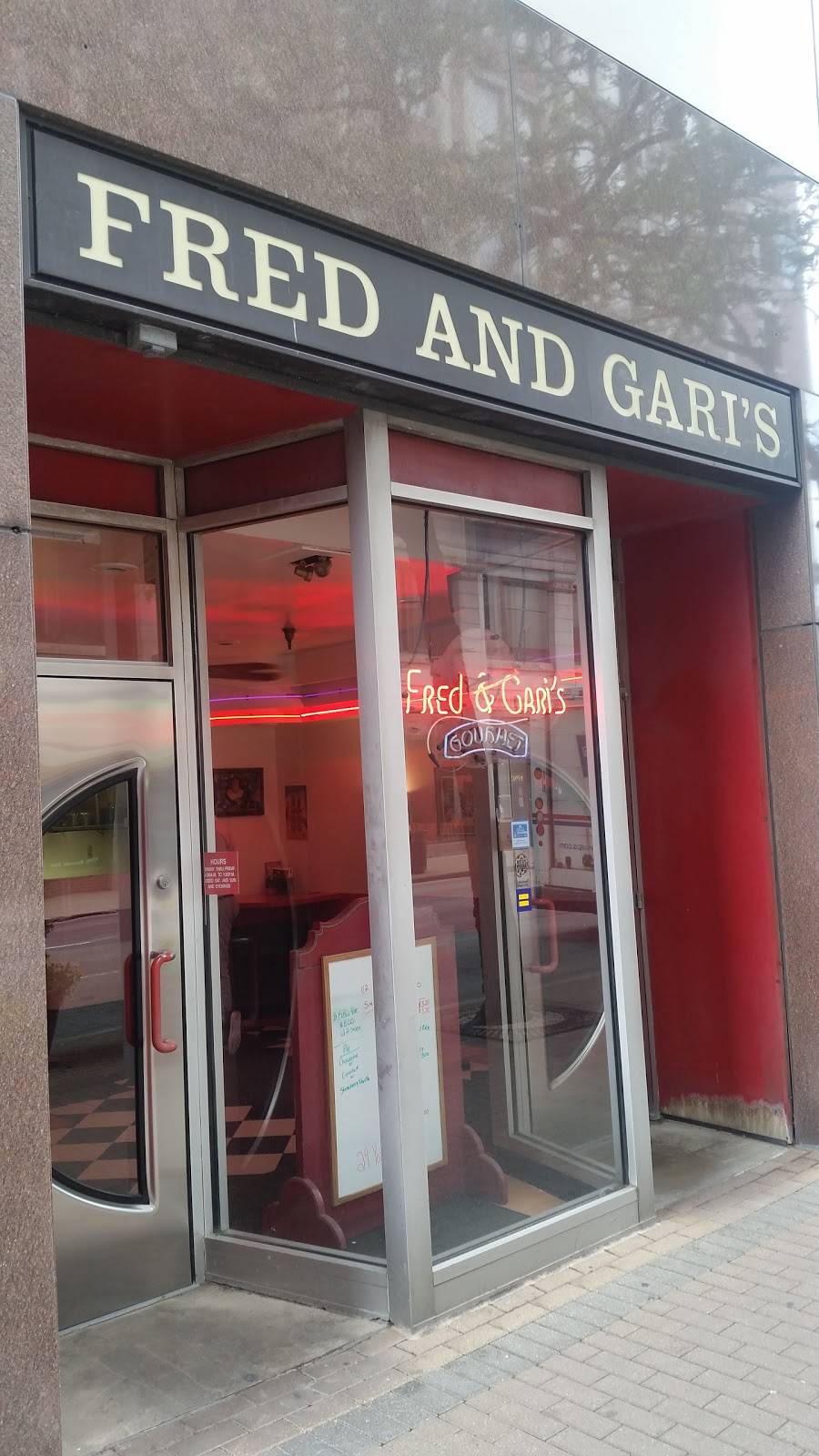 Fred & Garis | restaurant | 629 Vine St, Cincinnati, OH 45202, USA | 5137849000 OR +1 513-784-9000