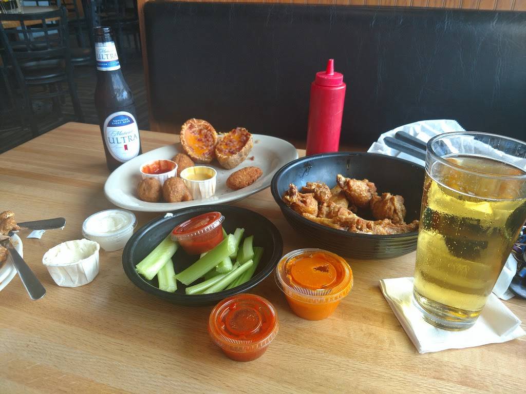 Wild Mikes | restaurant | 4498 Harrison Ave, Cincinnati, OH 45211, USA | 5135981616 OR +1 513-598-1616