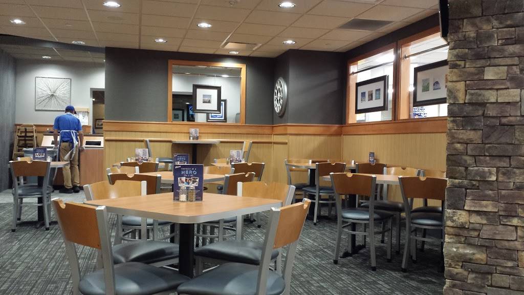 Culvers | restaurant | 4714 E State Rd 64, Bradenton, FL 34208, USA | 9417080633 OR +1 941-708-0633