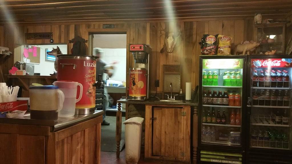 Corner Pit BBQ | restaurant | 107 Dellrose Rd, Dellrose, TN 38453, USA | 9317324575 OR +1 931-732-4575