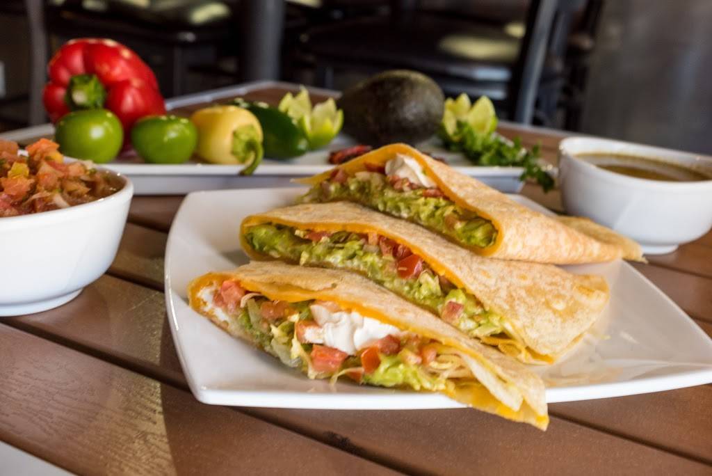 Primos Mexican Food & Cantina | restaurant | 7770 Regents Rd #109, San Diego, CA 92122, USA | 8586380003 OR +1 858-638-0003