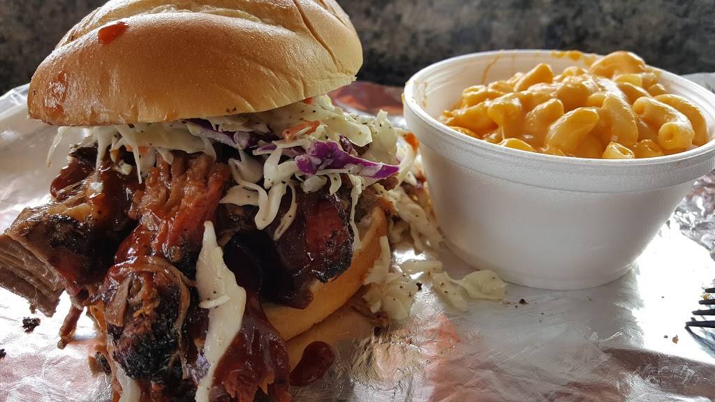 J and L BBQ | restaurant | 130 Ave D, Snohomish, WA 98290, USA | 3605687222 OR +1 360-568-7222