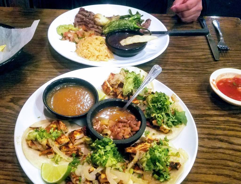 Ixtapa Fine Mexican Cuisine | restaurant | 7103 NW Barry Rd, Kansas City, MO 64153, USA | 8167464848 OR +1 816-746-4848