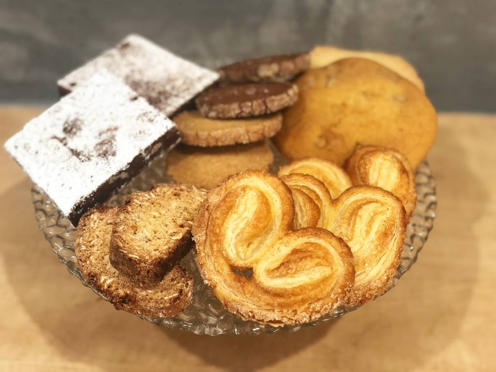 La Parisienne Bakery | bakery | 8647 Pico Blvd, Los Angeles, CA 90035, USA | 4247770359 OR +1 424-777-0359