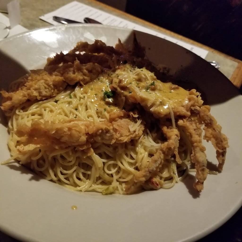 DiCristinas Italian and Seafood Restaurant | restaurant | 810 N Columbia St, Covington, LA 70433, USA | 9858750160 OR +1 985-875-0160