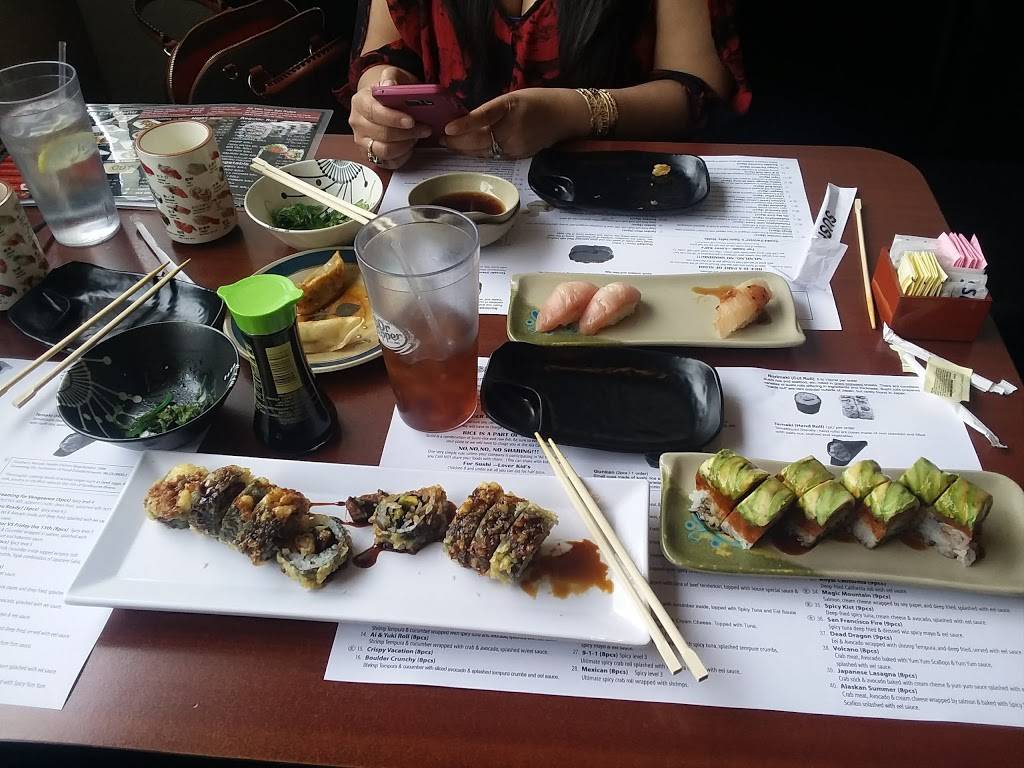 Sushi Twister | restaurant | 5566 Boulder Hwy, Las Vegas, NV 89122, USA | 7024338892 OR +1 702-433-8892