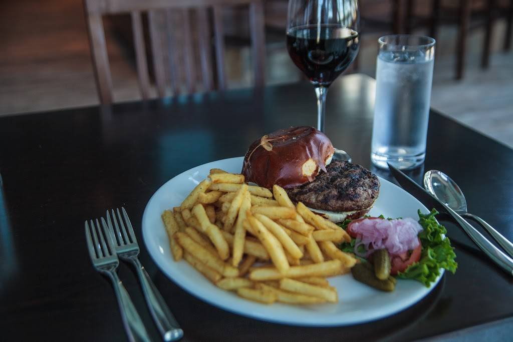 Oakwood Resort | restaurant | 702 E Lake View Rd, Syracuse, IN 46567, USA | 5744577100 OR +1 574-457-7100