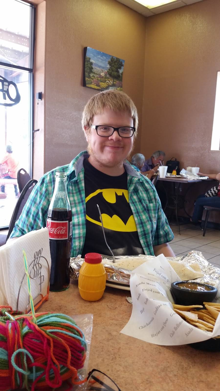 Burritos Mendoza | restaurant | 916 Franklin St, Anthony, TX 79821, USA | 9158867007 OR +1 915-886-7007