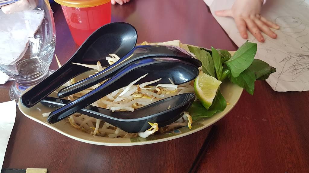 Bien Pho Vietnamese | restaurant | 5929 Jeanne DArc Blvd S, Orléans, ON K1C 6V8, Canada | 6138308002 OR +1 613-830-8002