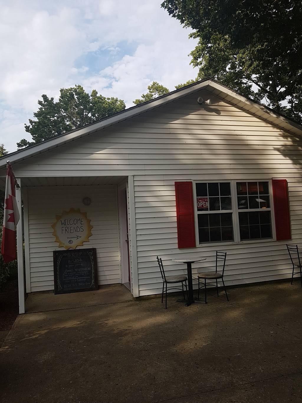 The Bakery - Pelee Island | restaurant | 5 N Shore Rd, Pelee Island, ON N0R 1M0, Canada | 5197242321 OR +1 519-724-2321