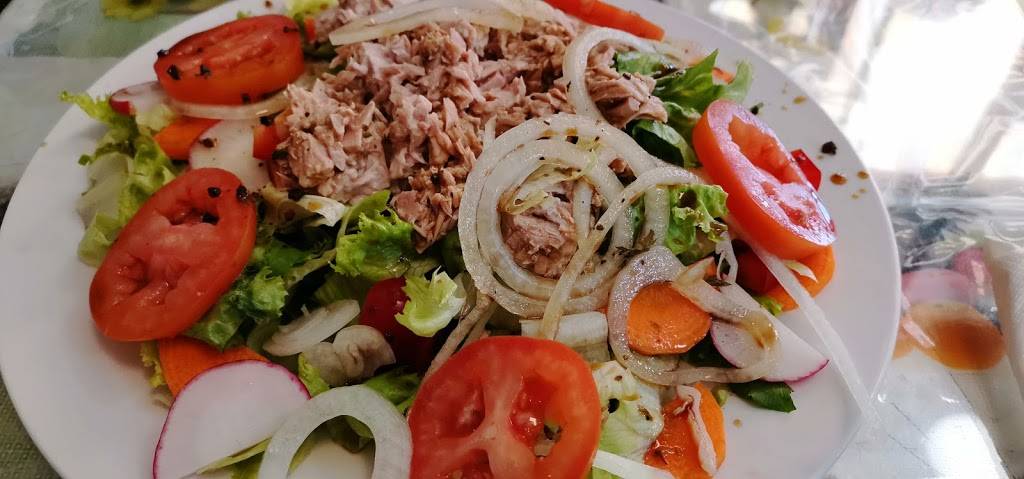 Louis Family Restaurant | restaurant | 286 Brook St, Providence, RI 02906, USA | 4018615225 OR +1 401-861-5225