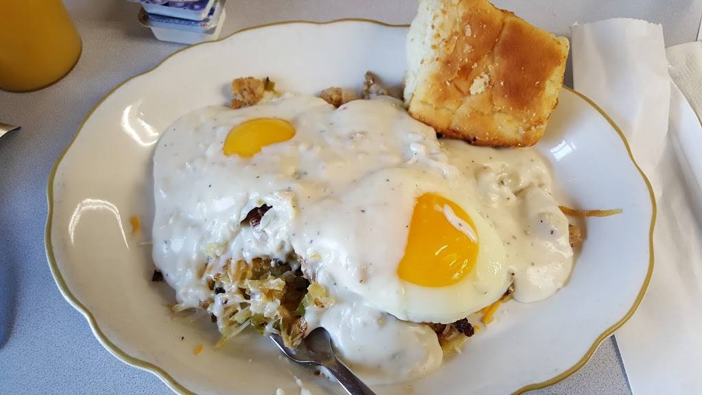 K & M Diner | restaurant | 410 S 1st St, Fairfield, IL 62837, USA | 6185167198 OR +1 618-516-7198