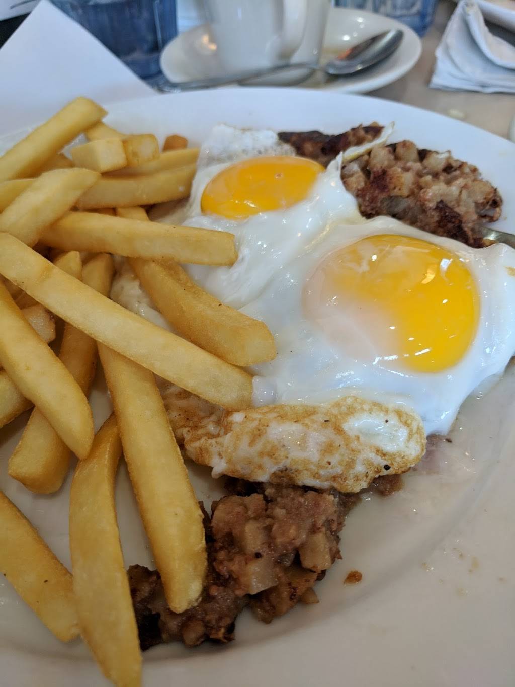 T-Bone Diner | restaurant | 10748 Queens Blvd, Forest Hills, NY 11375, USA | 7182617744 OR +1 718-261-7744