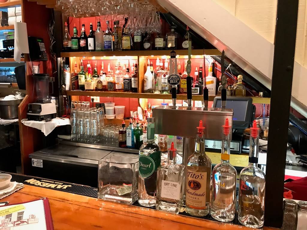 The Lobster Pot | restaurant | 321 Commercial St, Provincetown, MA 02657, USA | 5084870842 OR +1 508-487-0842