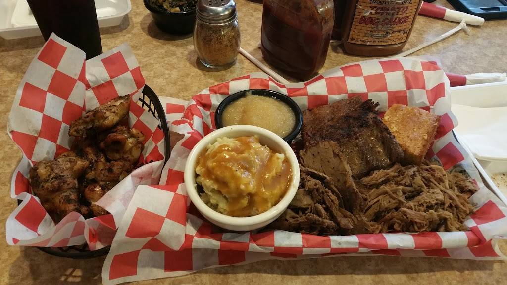 Market Cross Pub & Brewery | restaurant | 113 N Hanover St, Carlisle, PA 17013, USA | 7172581234 OR +1 717-258-1234