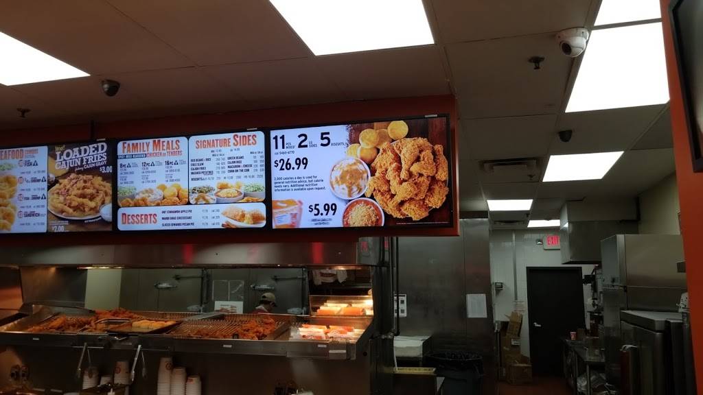 Popeyes Louisiana Kitchen | restaurant | 16624 Hillside Avenue, Jamaica, NY 11432, USA | 7186584180 OR +1 718-658-4180