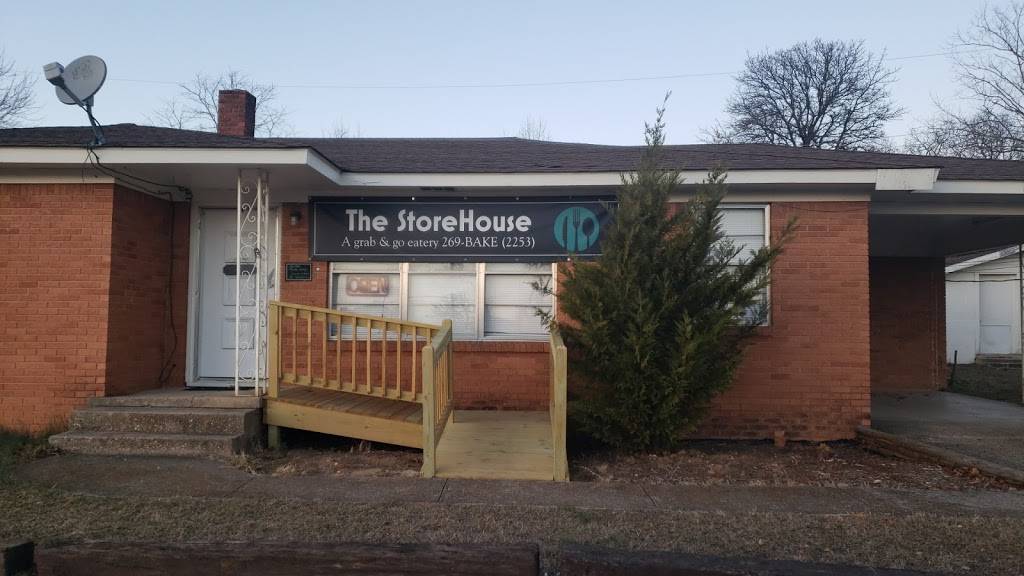 The StoreHouse | restaurant | 1610 E Main St, Mountain View, AR 72560, USA | 8702692253 OR +1 870-269-2253