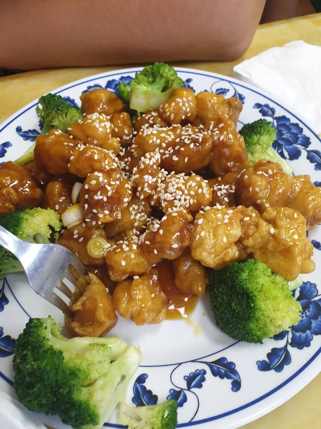 China Palace of Cape Coral | restaurant | 3015 Pine Island Rd, Cape Coral, FL 33991, USA | 2392822388 OR +1 239-282-2388