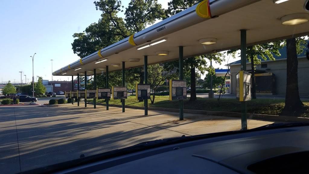 Sonic Drive-In | restaurant | 2121 E Lamar Blvd, Arlington, TX 76006, USA | 8174602960 OR +1 817-460-2960