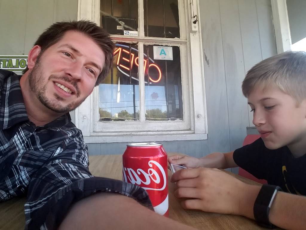 Corner Grill | restaurant | 679 US-15, Bishopville, SC 29010, USA | 8034845775 OR +1 803-484-5775