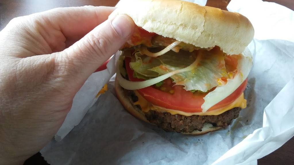 Shirleys Mainline BBQ | restaurant | Pell City, AL 35125, USA | 2058842760 OR +1 205-884-2760