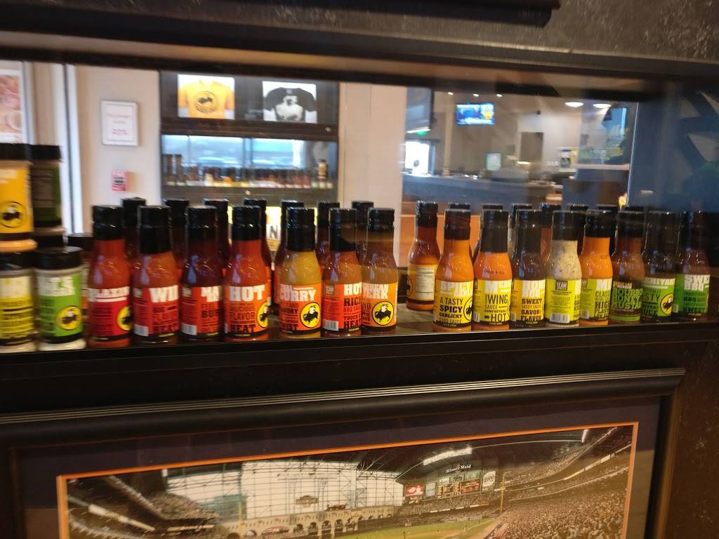 Buffalo Wild Wings | restaurant | 300 E, TX-332 Suite A, Lake Jackson, TX 77566, USA | 9792973614 OR +1 979-297-3614