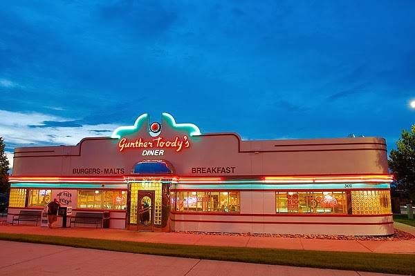 Gunther Toodys Diner | meal takeaway | 8266 W Bowles Ave #3050, Littleton, CO 80123, USA | 3039321957 OR +1 303-932-1957