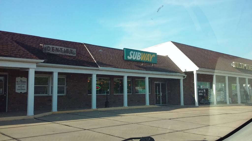 Subway | restaurant | 2394 Locust St, Canal Fulton, OH 44614, USA | 3308549444 OR +1 330-854-9444