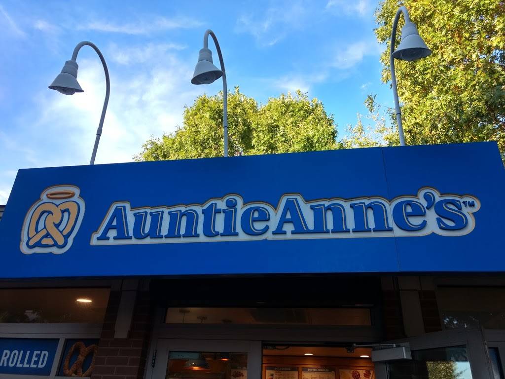 Auntie Annes | cafe | 295 Cedar Sage Dr, Garland, TX 75040, USA | 9726751690 OR +1 972-675-1690