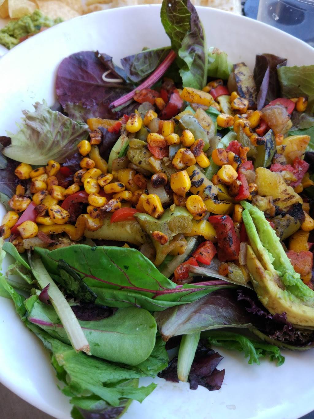 Rubios Coastal Grill | restaurant | 2220 17th St, Santa Ana, CA 92705, USA | 7143384122 OR +1 714-338-4122