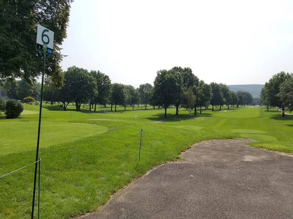 En-Joie Golf Course Restaurant | restaurant | 726 W Main St, Endicott, NY 13760, USA | 6077480515 OR +1 607-748-0515