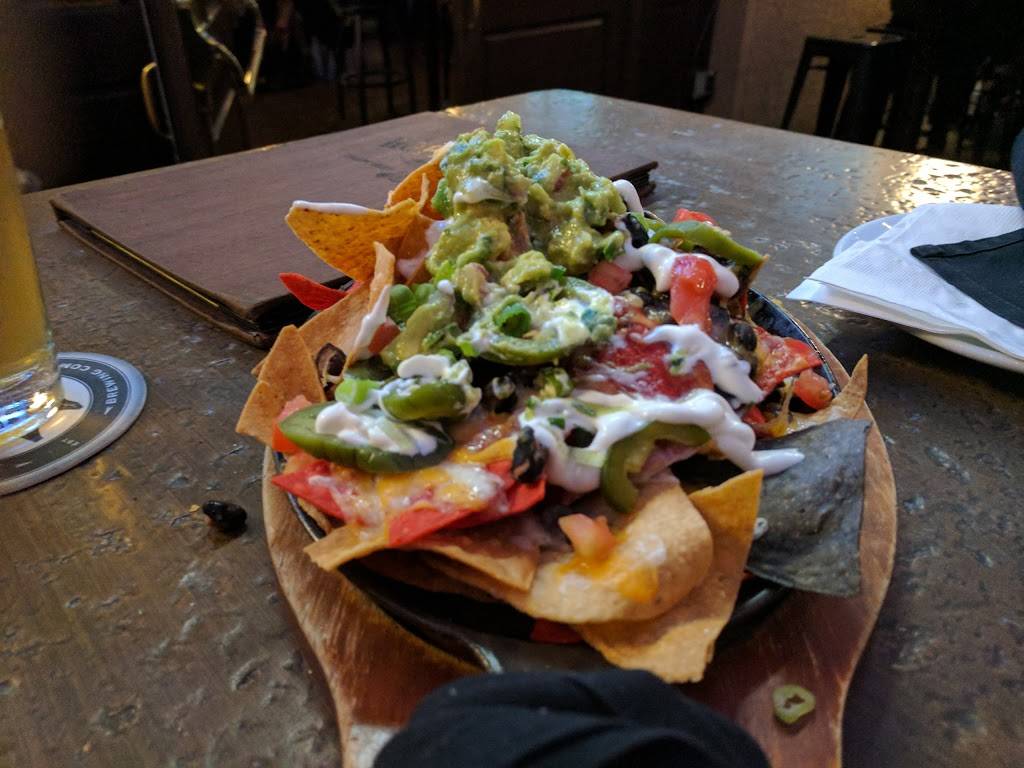 Hopscotch Craft Beer and Whiskey | restaurant | 136 E Commonwealth Ave, Fullerton, CA 92832, USA | 7148712222 OR +1 714-871-2222